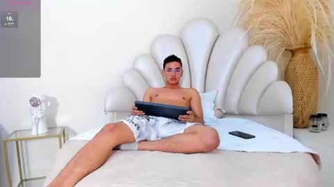 Snapshot of justnova_ chatting on June 2026 12:08:01 PM Nova online show from June 2026 12:08:01 PM