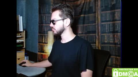 M. Dean online show from November 2025 06:40:01 PM