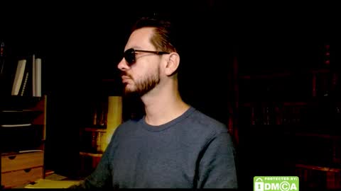 M. Dean online show from December 2025 01:01:02 AM