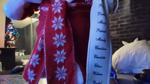 Snapshot of justwannalookgood4ya chatting on December 2024 08:45:02 AM Eetantungfuk Mias online show from December 2024 08:45:02 AM