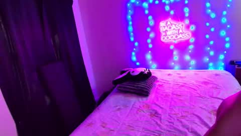 Snapshot of justwannalookgood4ya chatting on January 2025 09:29:01 PM Eetantungfuk Mias online show from January 2025 09:29:01 PM