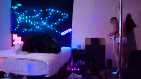 Snapshot of justwannalookgood4ya chatting on February 2025 01:01:01 PM Eetantungfuk Mias online show from February 2025 01:01:01 PM