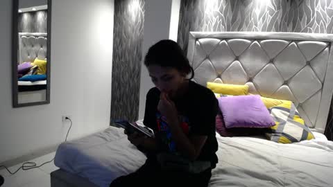 Kat online show from March 2026 10:54:01 PM