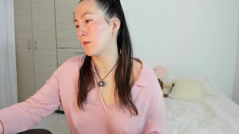 ChloeIndependient model online show from September 2025 02:28:01 PM