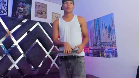 Snapshot of kai_storm7 chatting on December 2025 03:33:01 AM KAI online show from December 2025 03:33:01 AM