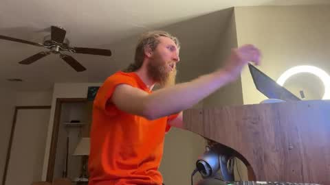 Kaiku77 online show from March 2026 02:58:02 AM