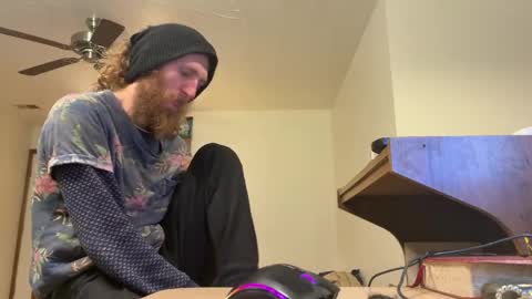 Kaiku77 online show from April 2026 07:00:01 PM