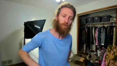 Kaiku77 online show from June 2026 02:33:01 PM