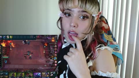 Kairi online show from December 2024 11:32:01 PM