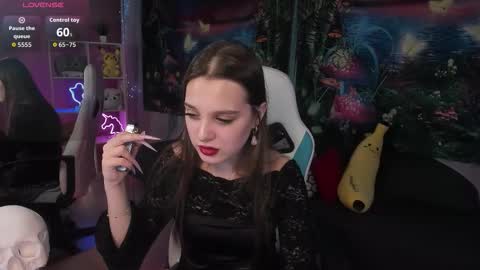 Snapshot of kaisajenner chatting on October 2025 07:51:01 PM Kaisa online show from October 2025 07:51:01 PM