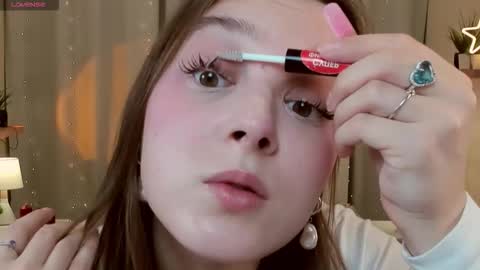 Snapshot of kaisajenner chatting on December 2025 12:30:01 AM Kaisa online show from December 2025 12:30:01 AM