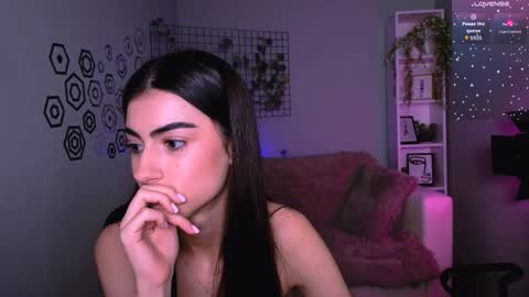 Kaisy online show from October 2025 09:32:02 AM