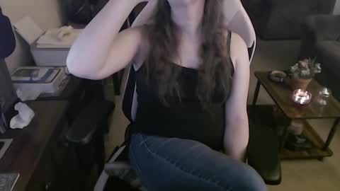 Snapshot of kait331 chatting on March 2025 04:16:02 AM Camprincess331 online show from March 2025 04:16:02 AM