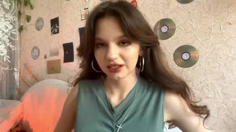 Roniy online show from May 2026 10:31:01 AM