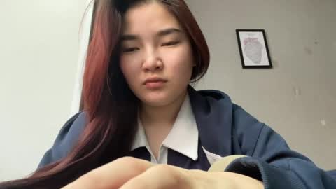 Snapshot of kalalinet chatting on April 2026 01:03:01 PM Sakura online show from April 2026 01:03:01 PM
