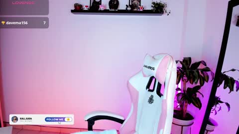 Snapshot of kali_ka chatting on November 2025 06:04:02 PM Kali Ka Please help me with your thumbs up its important dont forget my birthday on October 26 online show from November 2025 06:04:02 PM