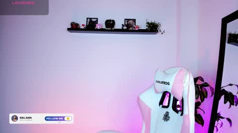 Snapshot of kali_ka chatting on November 2025 06:13:01 PM Kali Ka Please help me with your thumbs up its important dont forget my birthday on October 26 online show from November 2025 06:13:01 PM