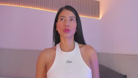 Carolina   online show from January 2026 01:27:02 PM