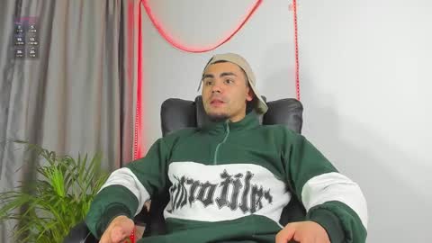 Snapshot of kalivan_voinesscu chatting on November 2025 08:39:02 AM K A L I online show from November 2025 08:39:02 AM