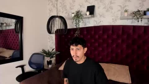 jhon online show from February 2026 12:01:02 PM