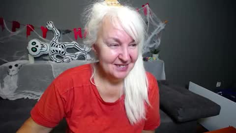 KamaliaSim online show from November 2025 08:00:01 PM