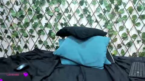 kamiladiazz online show from February 2025 05:51:02 PM