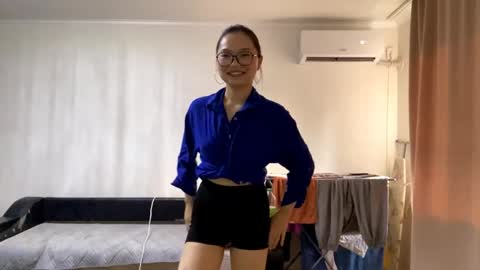 Bella online show from June 2026 01:06:02 PM