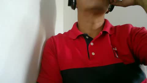 Kamilo online show from February 2026 07:09:02 PM