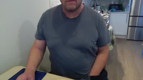 Cam with Me Vixens DM me online show from April 2026 07:40:02 PM