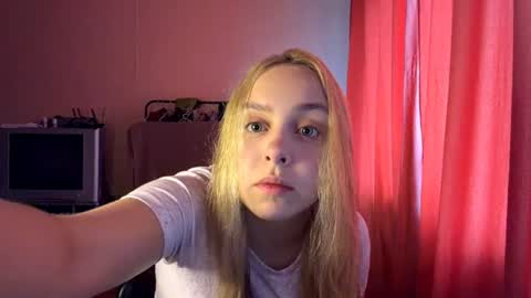 Snapshot of kandislaski chatting on August 2026 08:13:01 AM Lizzie online show from August 2026 08:13:01 AM