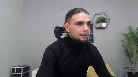 Snapshot of kanehunter chatting on December 2025 10:41:02 PM Kane online show from December 2025 10:41:02 PM