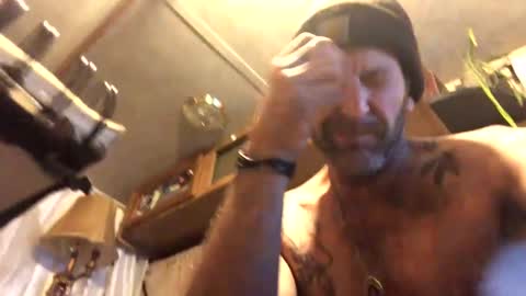 Snapshot of kaneisyours2420 chatting on November 2025 04:55:01 AM Tucker online show from November 2025 04:55:01 AM