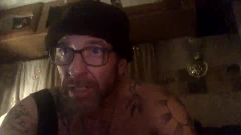 Snapshot of kaneisyours2420 chatting on November 2025 08:49:02 AM Tucker online show from November 2025 08:49:02 AM