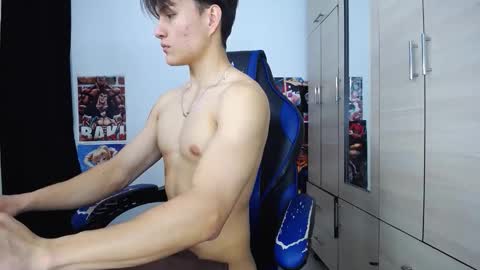 Snapshot of kanekixxxhot chatting on October 2025 03:47:02 PM andres online show from October 2025 03:47:02 PM