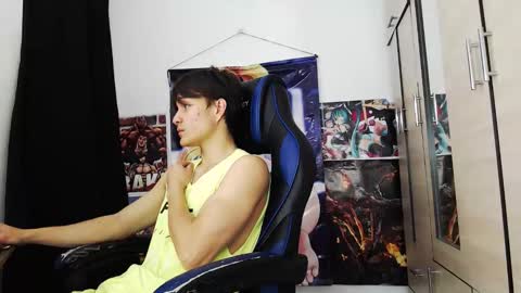 Snapshot of kanekixxxhot chatting on December 2025 12:43:02 PM andres online show from December 2025 12:43:02 PM