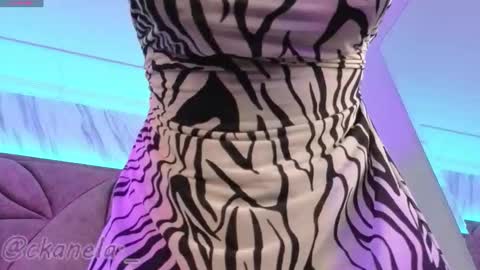 Snapshot of kanela_miller_ chatting on November 2025 12:33:02 PM Cami online show from November 2025 12:33:02 PM