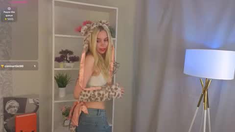 Alice online show from October 2025 03:39:02 AM