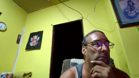 kansasfarmer1 online show from October 2025 11:25:02 PM