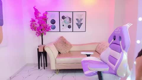 Snapshot of kaori_ayu chatting on November 2025 01:02:02 PM Kaori online show from November 2025 01:02:02 PM