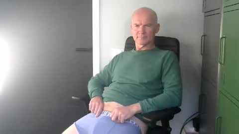 Robbie online show from April 2026 04:51:02 PM