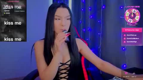 Snapshot of kara_life chatting on January 2026 06:29:01 AM kara_life online show from January 2026 06:29:01 AM