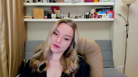 Snapshot of kara_smith_ chatting on December 2024 11:03:02 PM Kara. Off from 15th till 24th of December online show from December 2024 11:03:02 PM