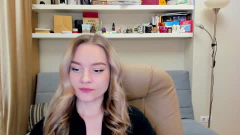 Snapshot of kara_smith_ chatting on January 2025 10:34:01 PM Kara. Off from 15th till 24th of December online show from January 2025 10:34:01 PM