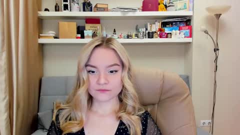 Snapshot of kara_smith_ chatting on March 2025 11:49:02 PM Kara. Off from 15th till 24th of December online show from March 2025 11:49:02 PM