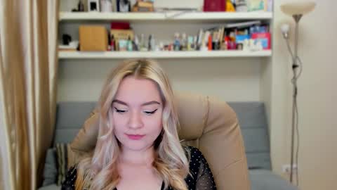 Snapshot of kara_smith_ chatting on September 2025 09:58:01 PM Kara. Off from 15th till 24th of December online show from September 2025 09:58:01 PM