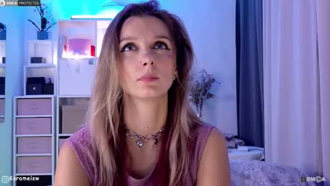 Snapshot of karamelsw chatting on October 2025 11:09:01 PM Julia online show from October 2025 11:09:01 PM