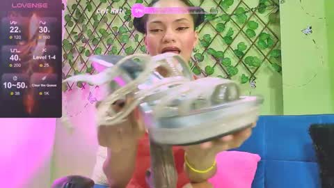 Snapshot of karen_ariass chatting on October 2025 02:37:01 PM Karen online show from October 2025 02:37:01 PM