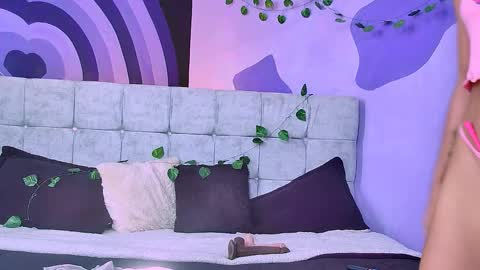 Snapshot of karen_ariass chatting on November 2025 01:54:02 PM Karen online show from November 2025 01:54:02 PM