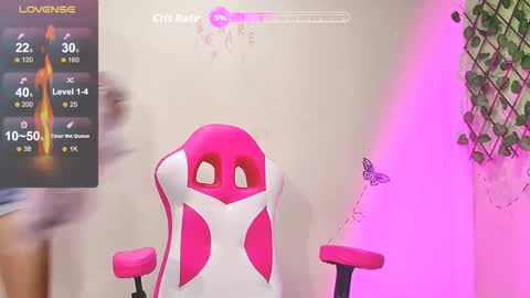 Snapshot of karen_ariass chatting on November 2025 01:33:02 PM Karen online show from November 2025 01:33:02 PM