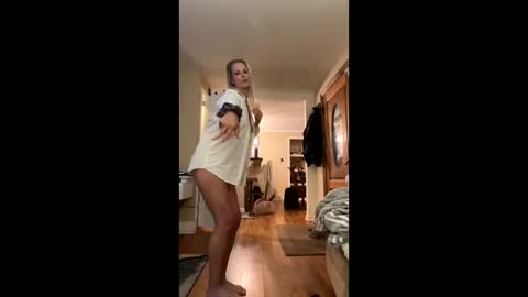 karencougar69 online show from April 2026 04:45:02 AM